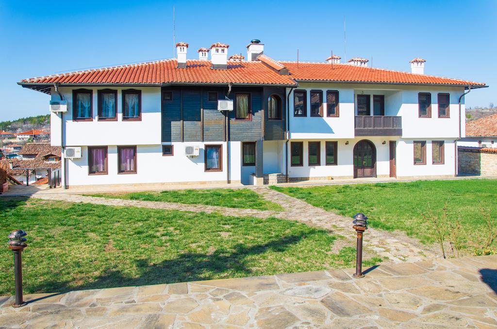 Family Hotel Elegance Arbanasi Exterior photo