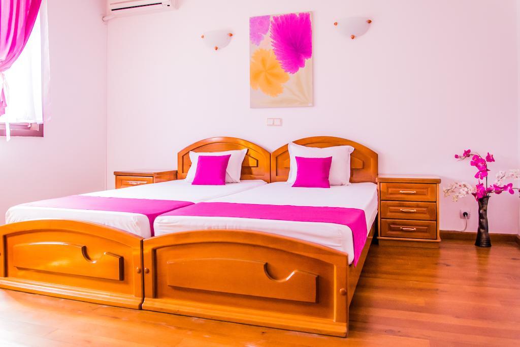 Family Hotel Elegance Arbanasi Room photo
