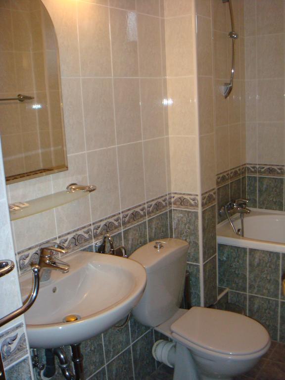 Family Hotel Elegance Arbanasi Room photo